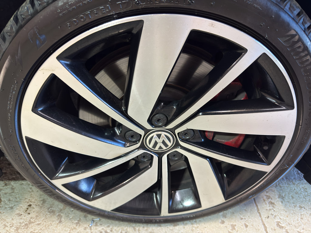 Used 2020 Volkswagen Jetta GLI FWD image 36
