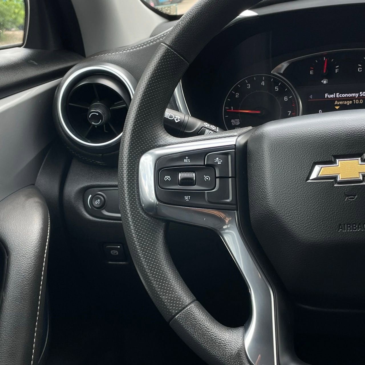 Used 2024 Chevrolet Blazer LT w/ Convenience Package FWD image 13