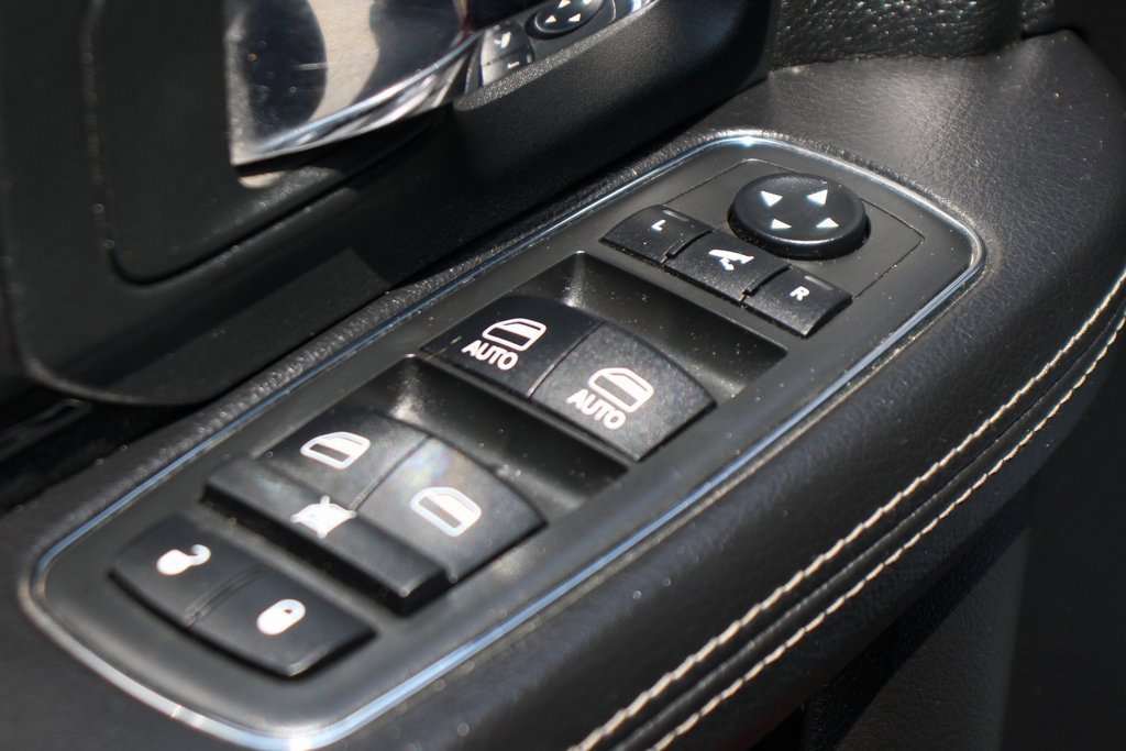 Used 2018 RAM 3500 Big Horn w/ Sport Appearance Group image 15