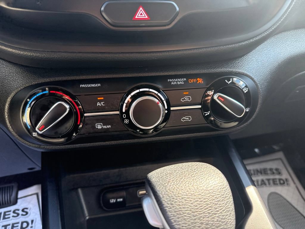 Used 2023 Kia Soul LX FWD image 32