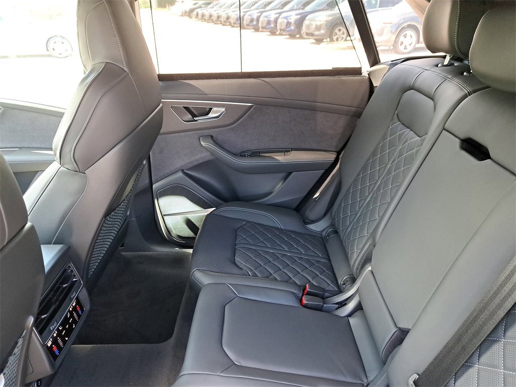New 2026 Audi SQ8 Prestige image 26