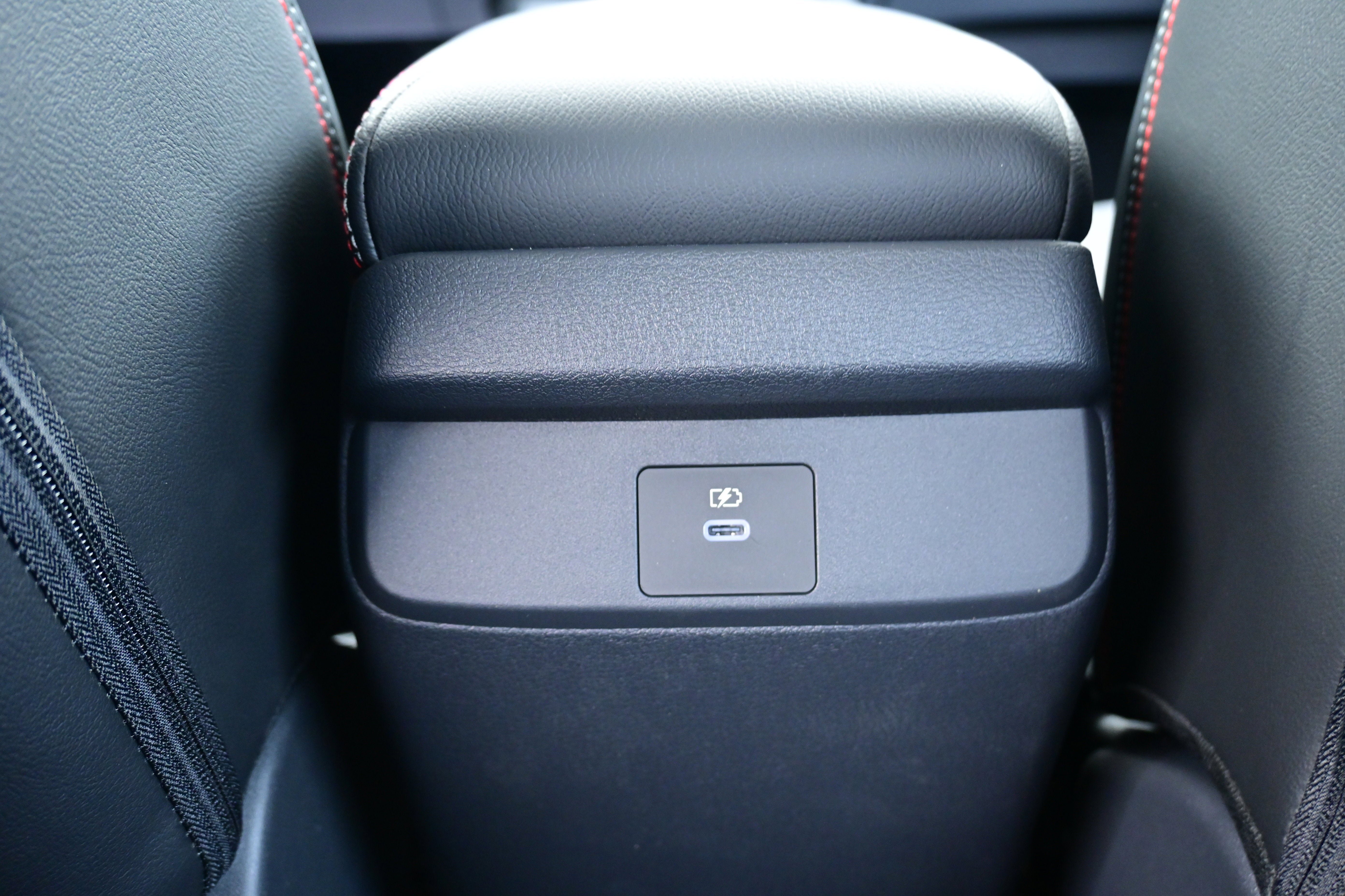 New 2026 Nissan Sentra SR w/ SR Premium Package FWD image 13