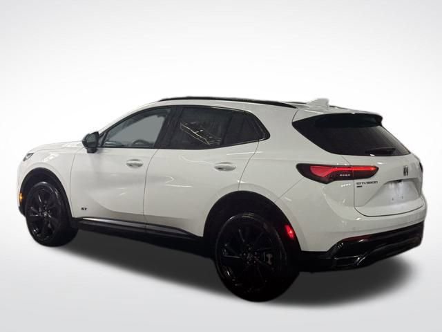 Used 2025 Buick Envision Sport Touring image 9