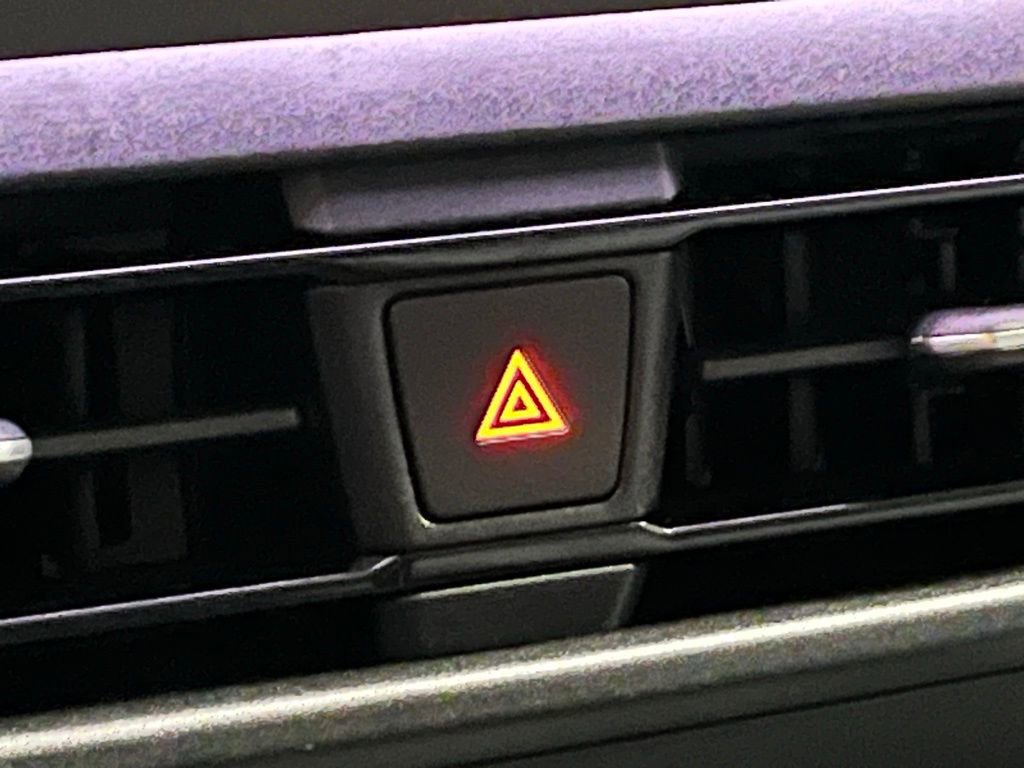 New 2026 Volkswagen Tiguan SE image 10