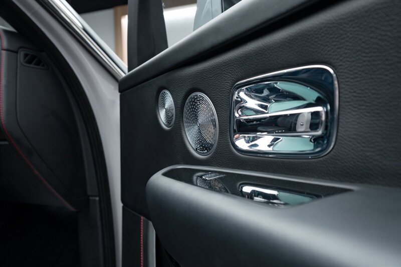 Used 2020 Rolls-Royce Cullinan image 13
