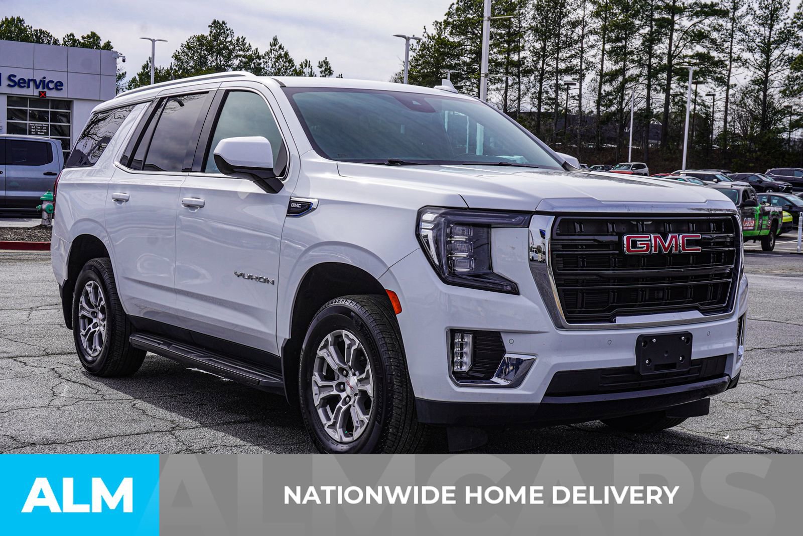 Used 2024 GMC Yukon SLE w/ LPO, Floor Liner Package image 4