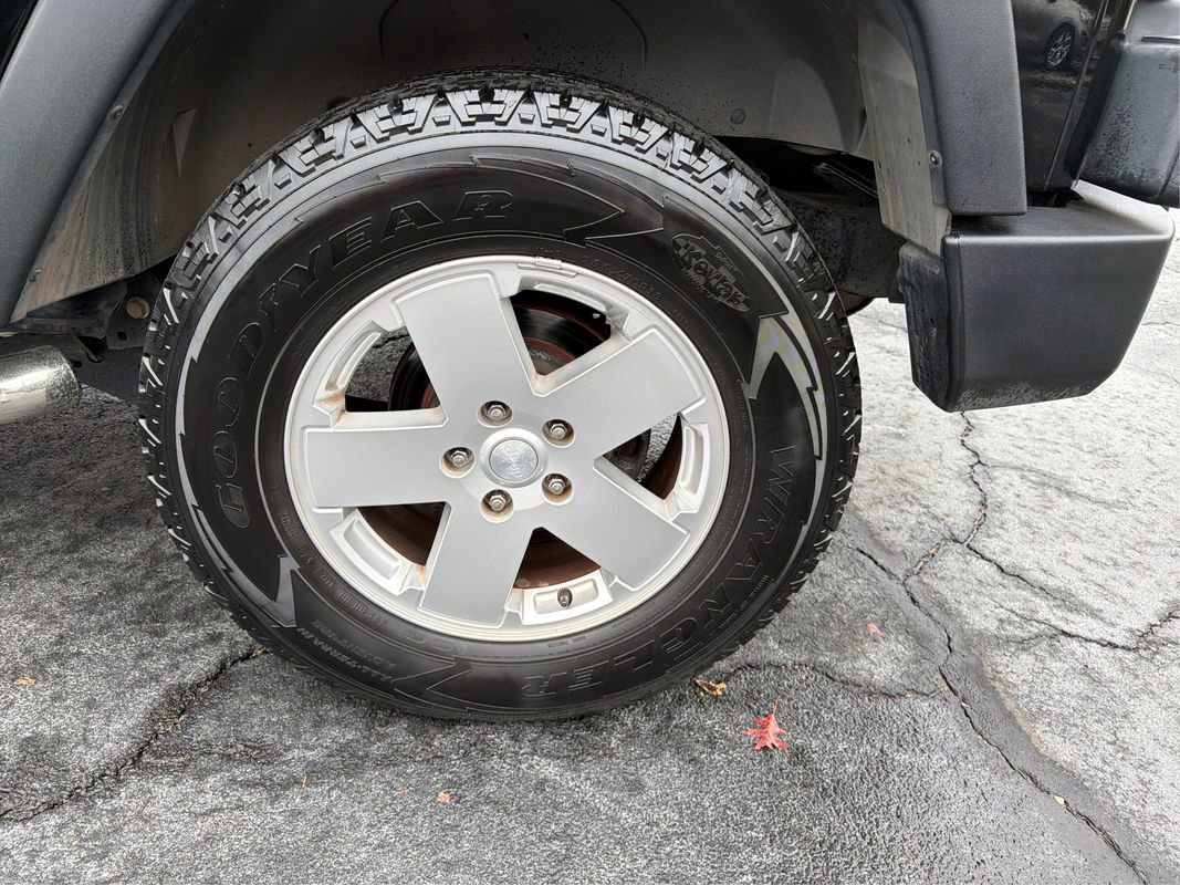 Used 2013 Jeep Wrangler Sport w/ Connectivity Group image 30