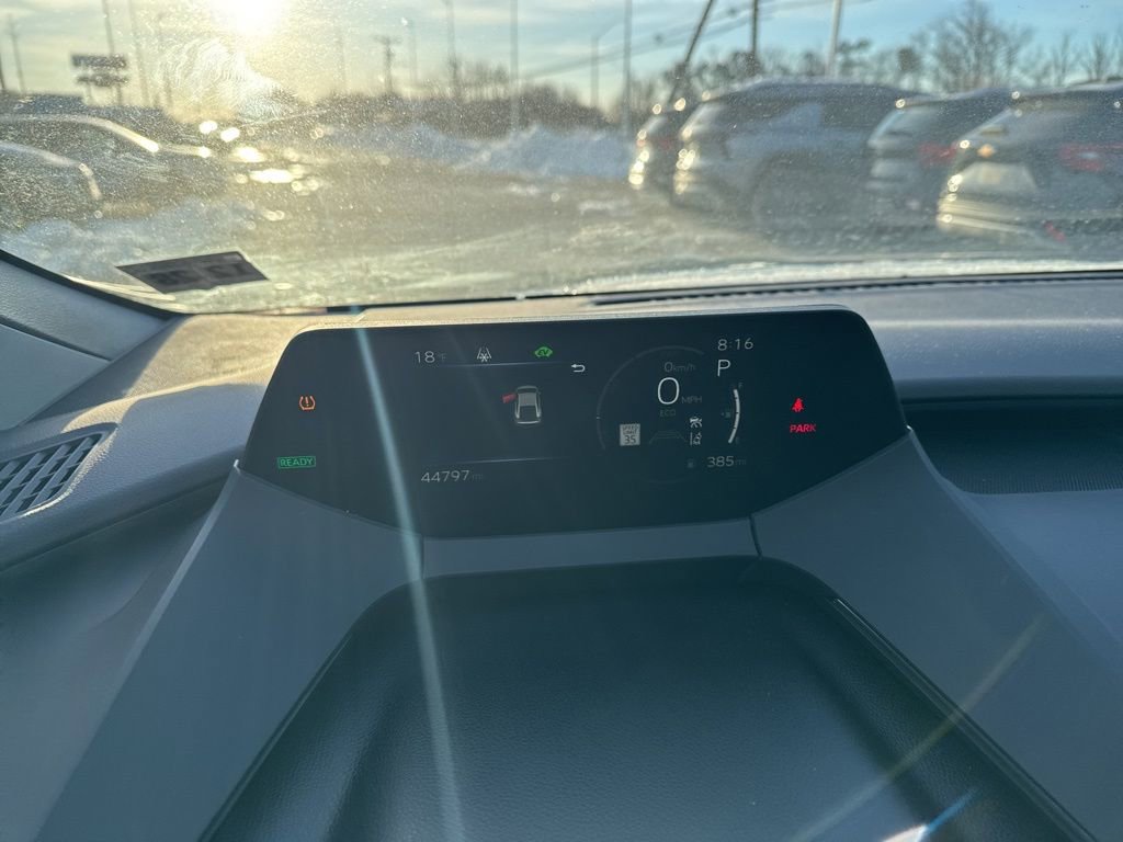 Used 2024 Toyota Prius LE image 11