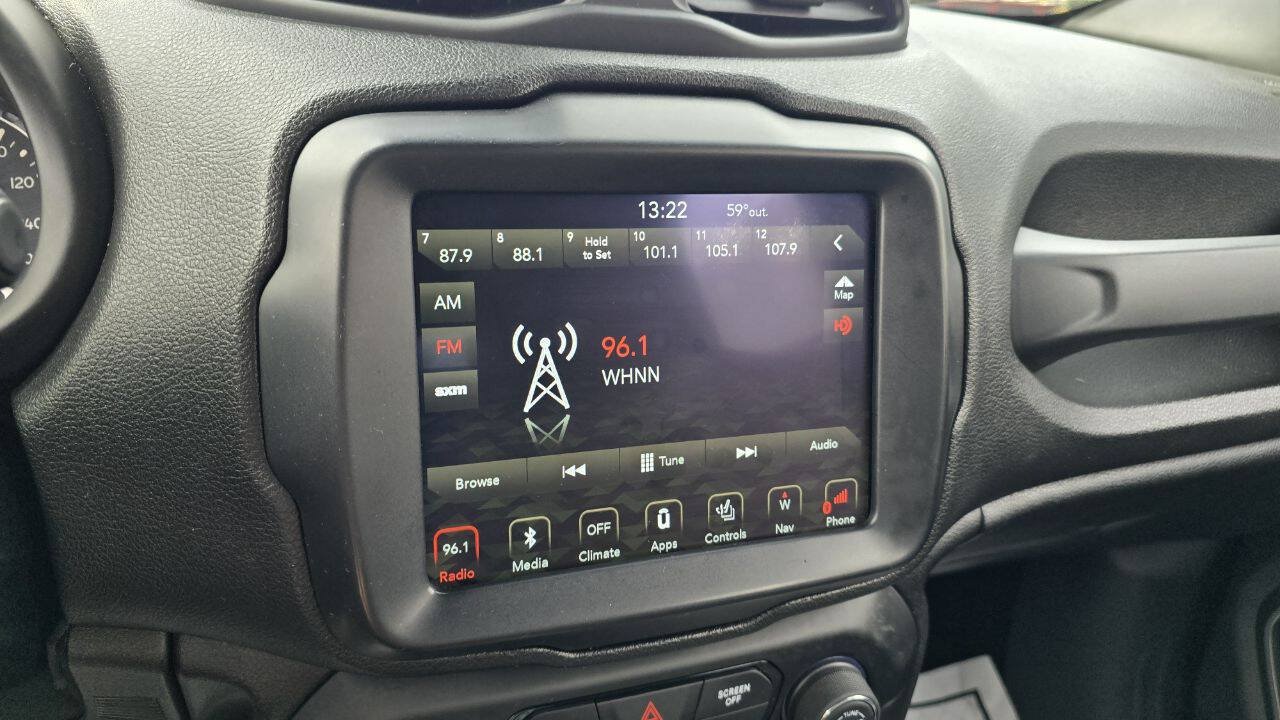 Used 2019 Jeep Renegade Limited w/ Quick Order Package 22P FWD image 16
