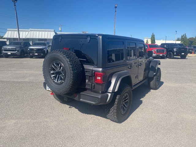 Used 2024 Jeep Wrangler Unlimited Rubicon w/ XTREMEE 35" Tire Package AWD/4WD image 6