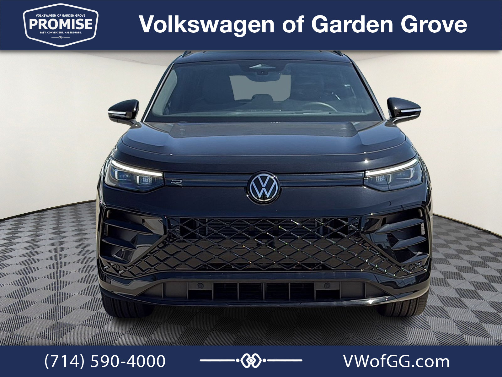 New 2026 Volkswagen Tiguan SE R-Line AWD/4WD image 3
