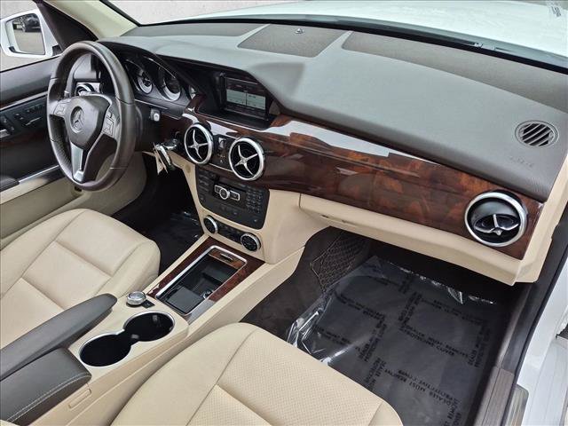 Used 2014 Mercedes-Benz GLK 350 2WD image 24