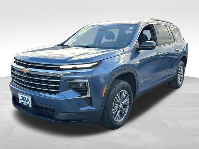 Certified 2025 Chevrolet Traverse LT FWD image 24