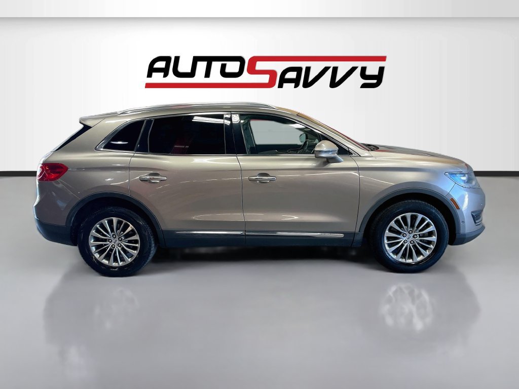 Used 2018 Lincoln MKX Select w/ Select Plus Package AWD/4WD image 8