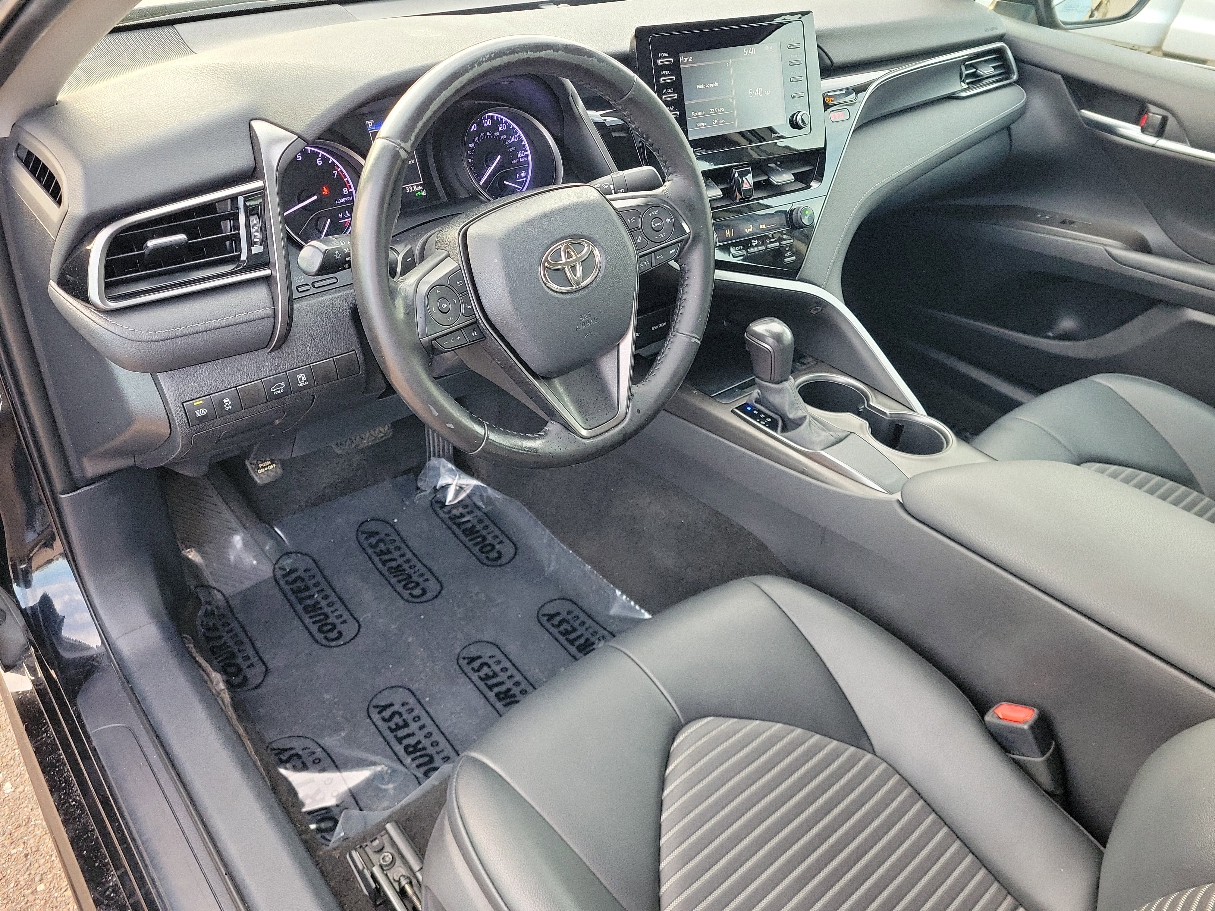 Used 2021 Toyota Camry SE w/ Convenience Package image 22