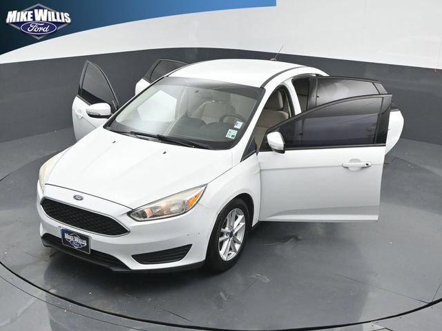 Used 2015 Ford Focus SE FWD image 26