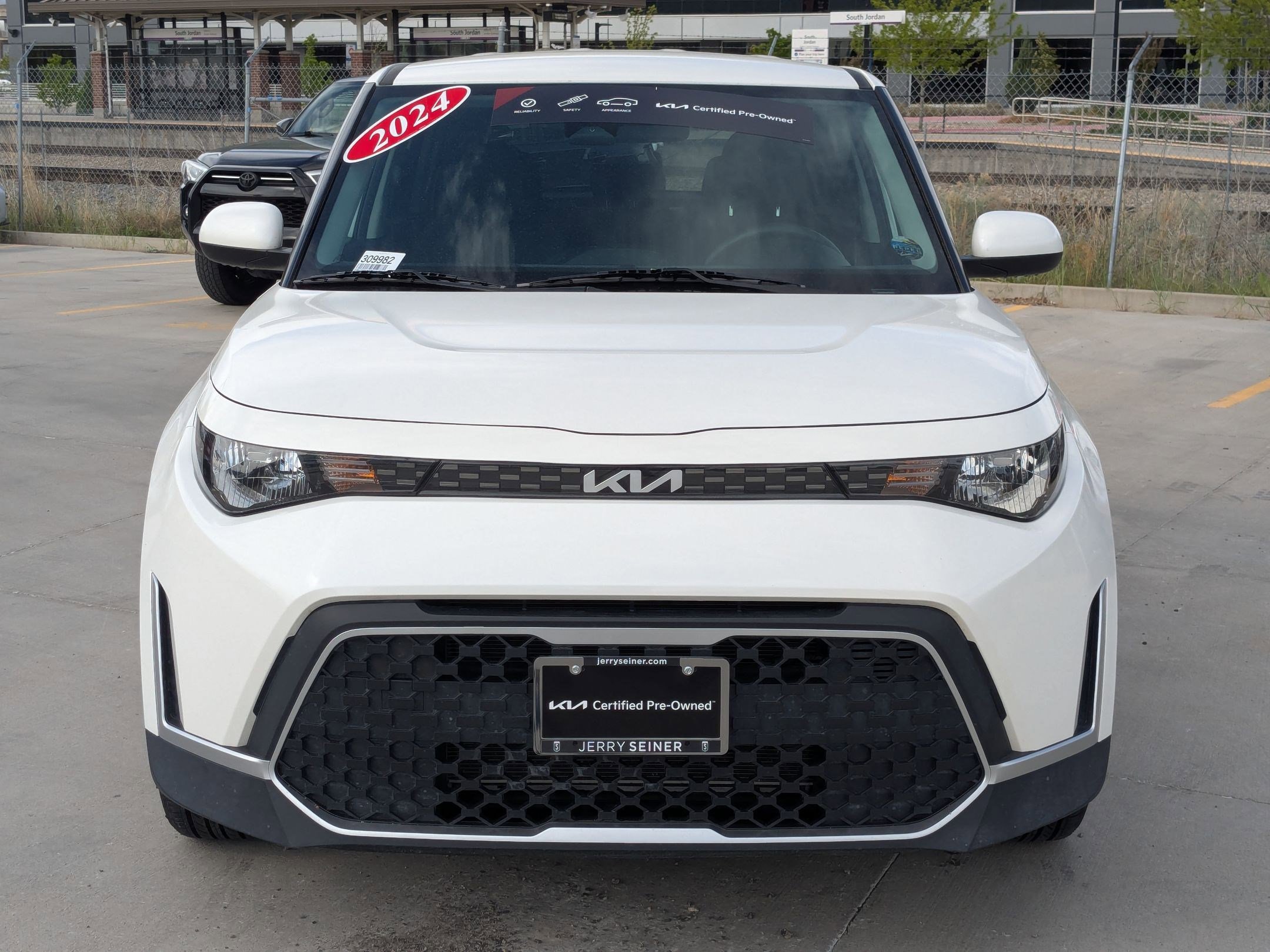 Certified 2024 Kia Soul LX w/ Option Group 015 FWD image 8