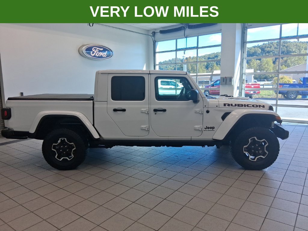 Used 2023 Jeep Gladiator Rubicon w/ Cold Weather Group AWD/4WD image 22
