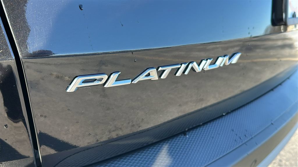 Used 2024 Ford Escape Platinum image 12