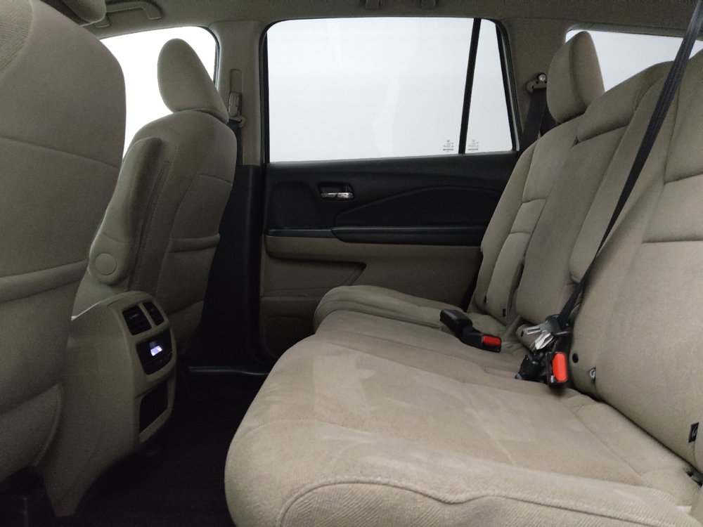 Used 2021 Honda Pilot EX image 18