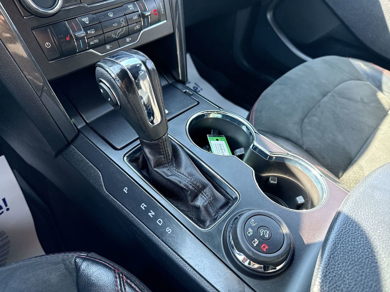 Used 2018 Ford Explorer XLT w/ Equipment Group 202A image 20