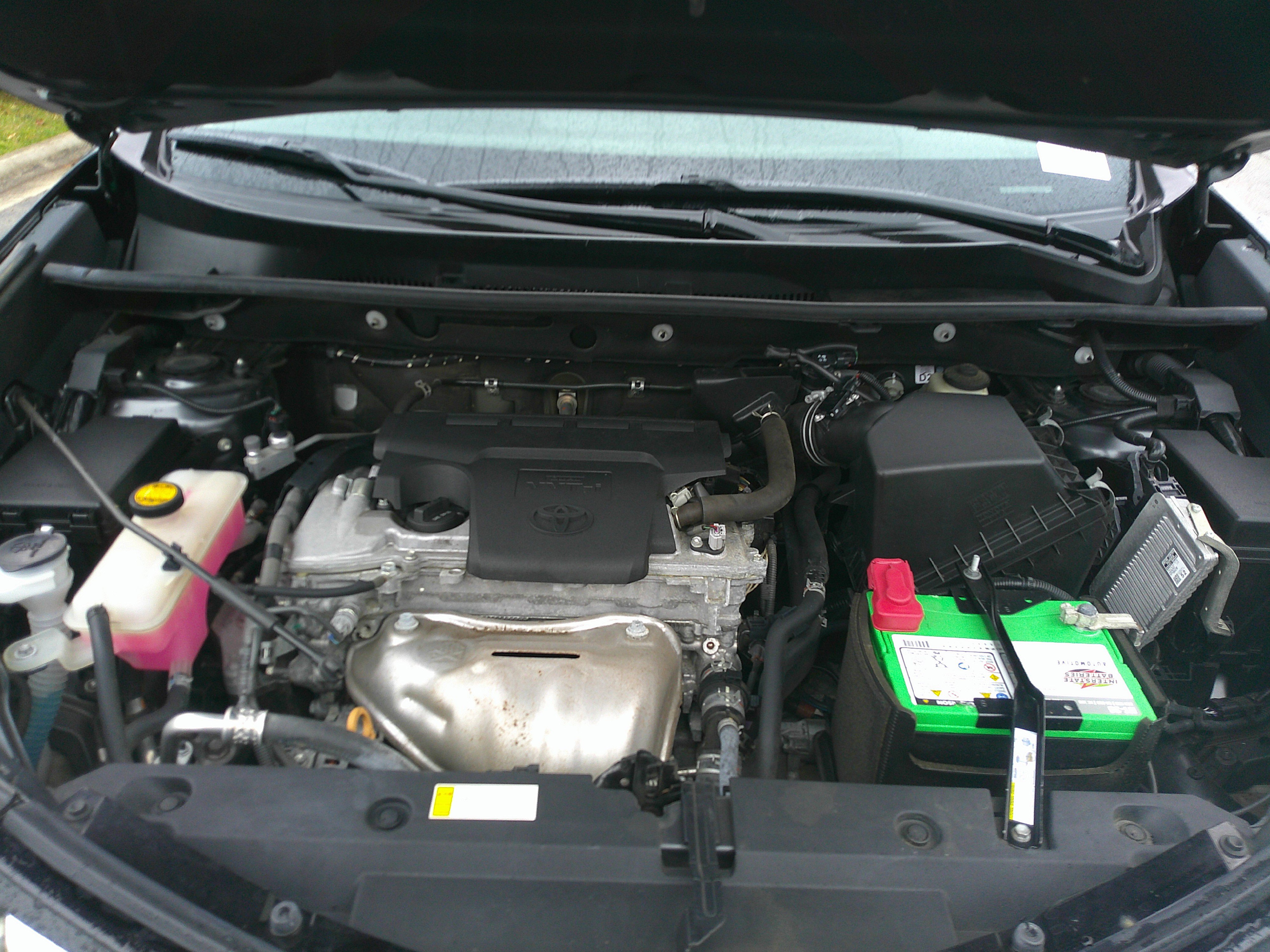 Used 2018 Toyota RAV4 XLE image 33