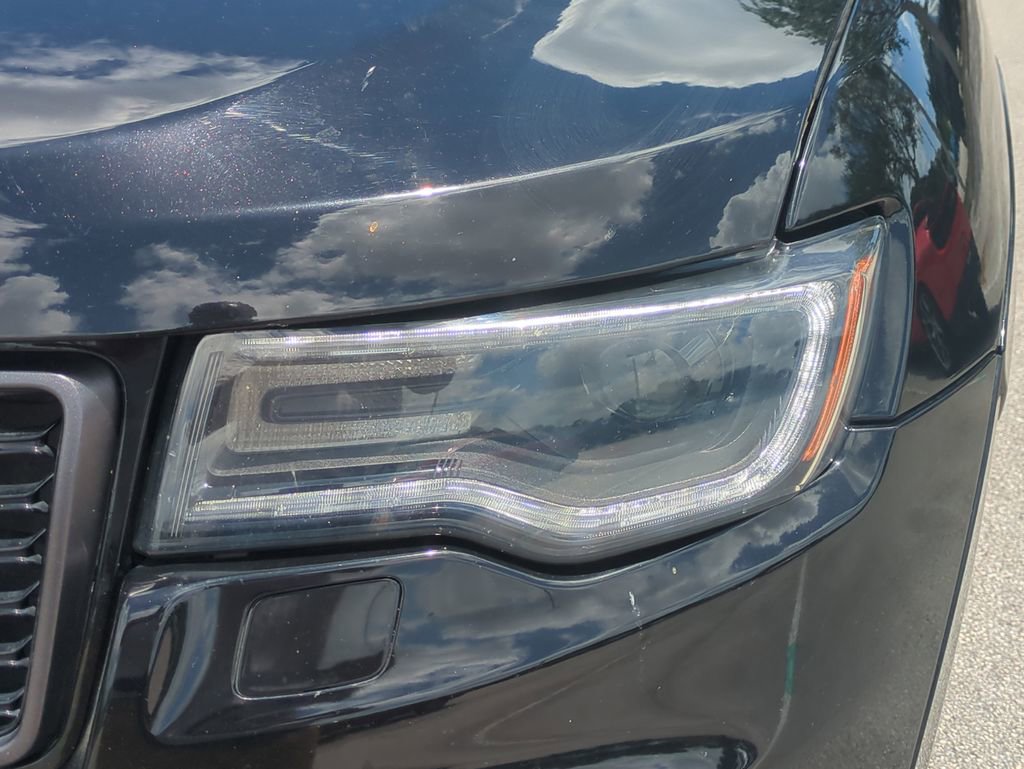 Used 2019 Jeep Grand Cherokee High Altitude AWD/4WD image 11
