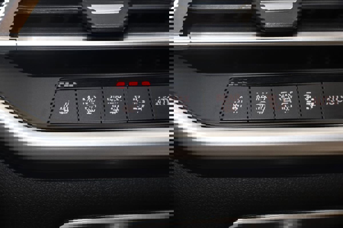 Used 2023 BMW X5 xDrive45e w/ M Sport Package image 8