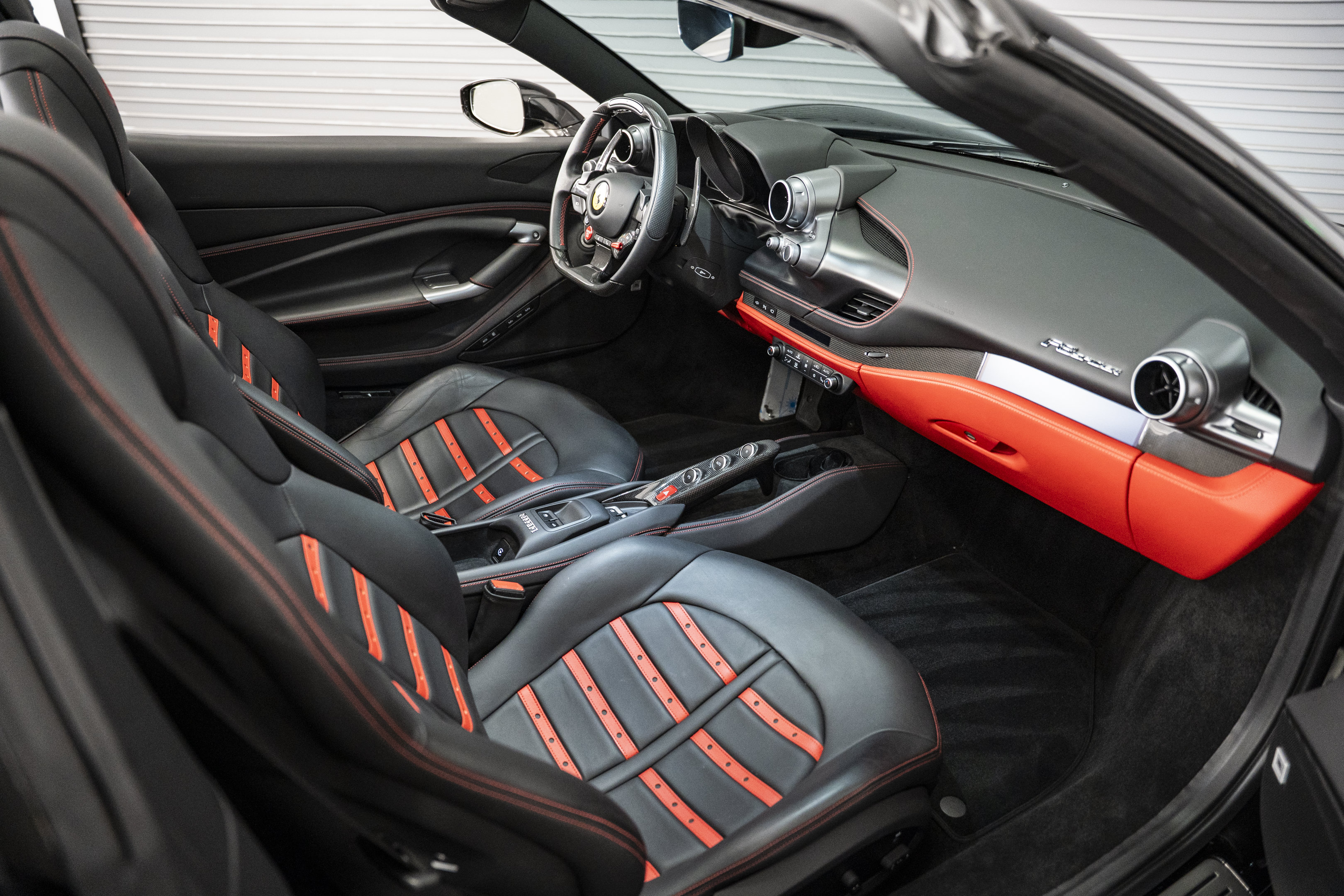 Used 2022 Ferrari F8 Tributo RWD image 35