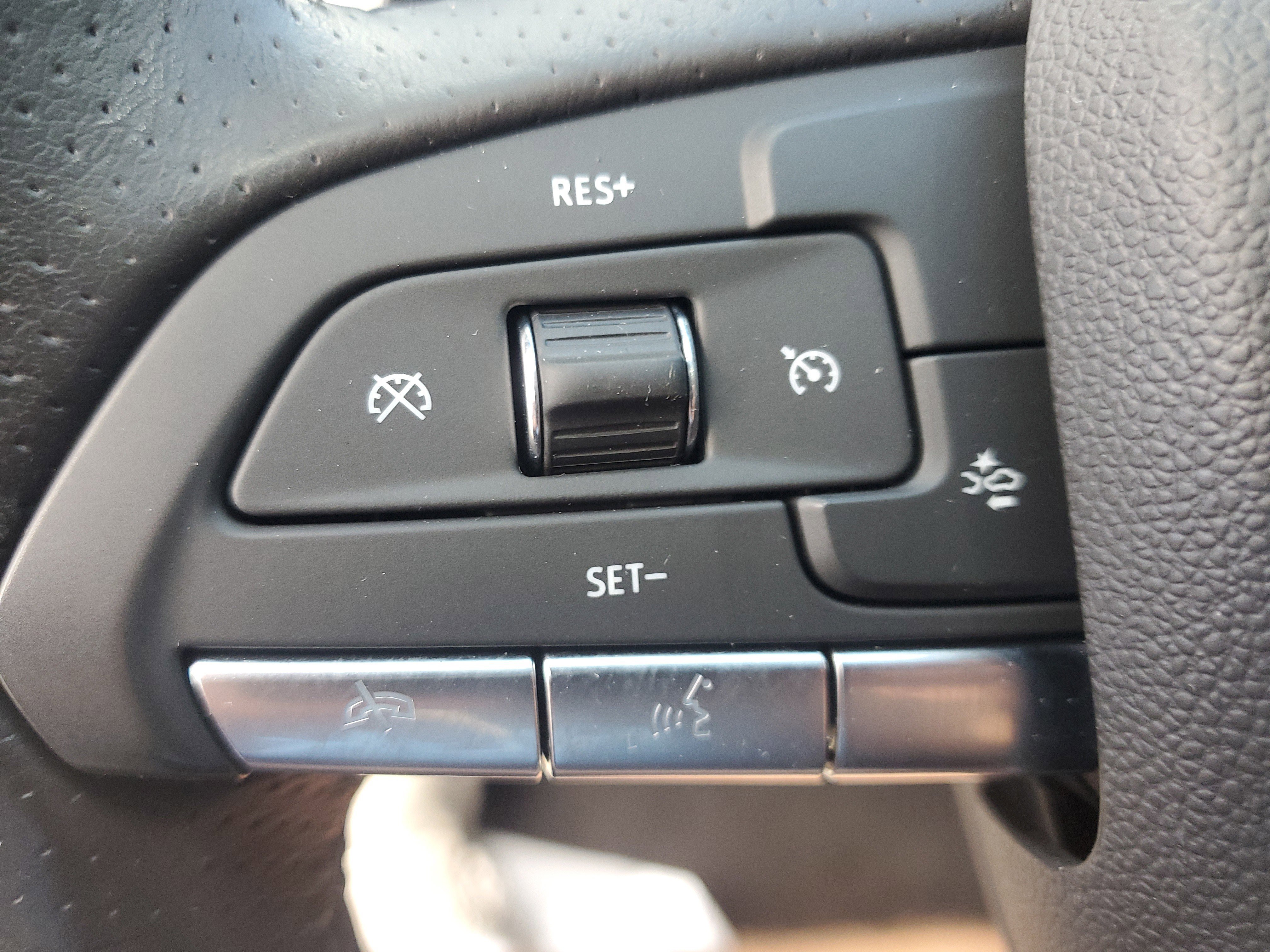 Used 2022 Cadillac XT4 Sport w/ Cold Weather Package image 23