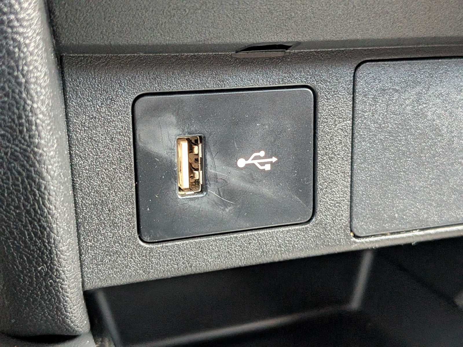 Used 2025 Mitsubishi Outlander Sport AWD image 21