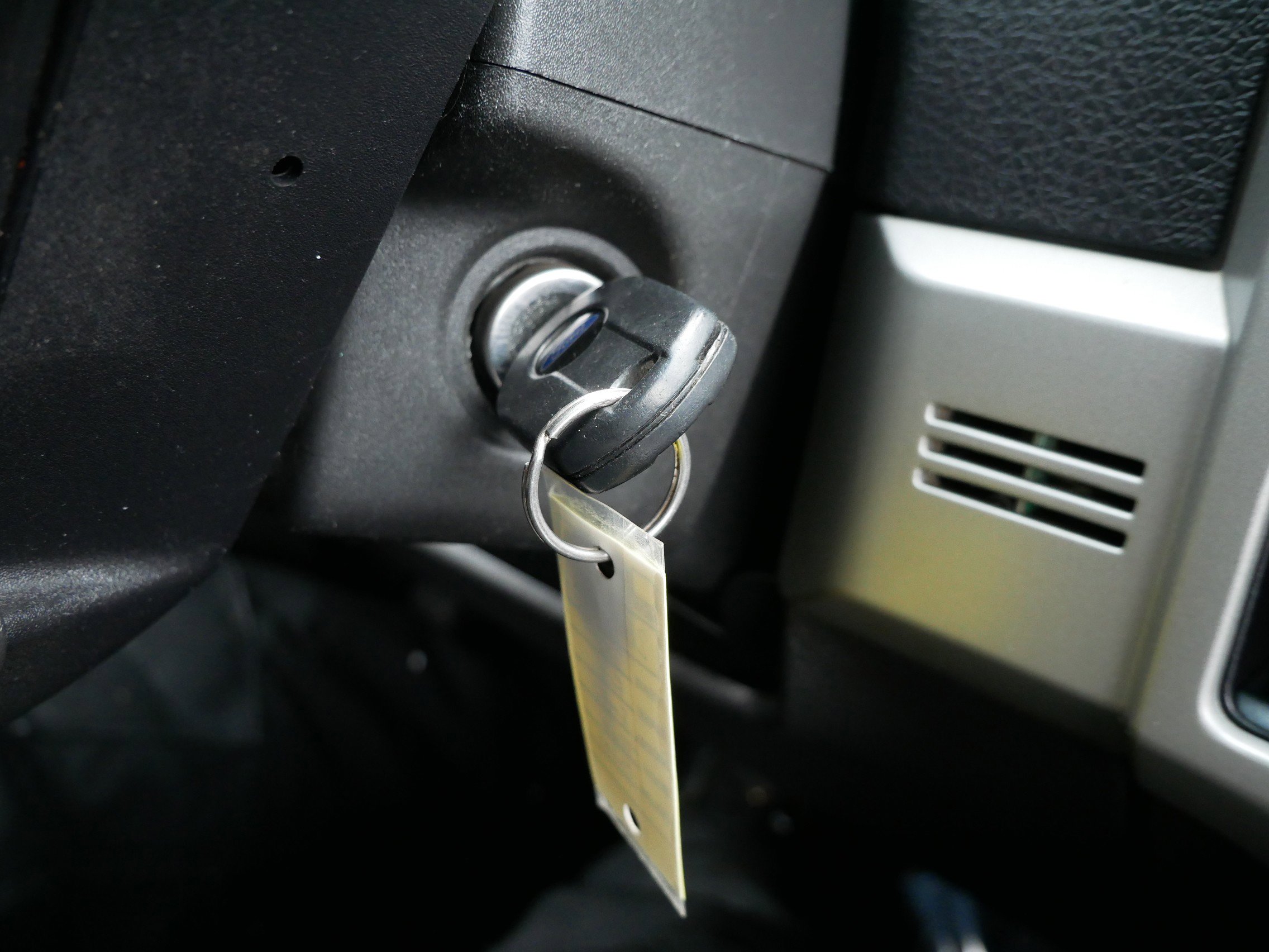 Used 2012 Ford F150 Lariat w/ Lariat Chrome Pkg image 22