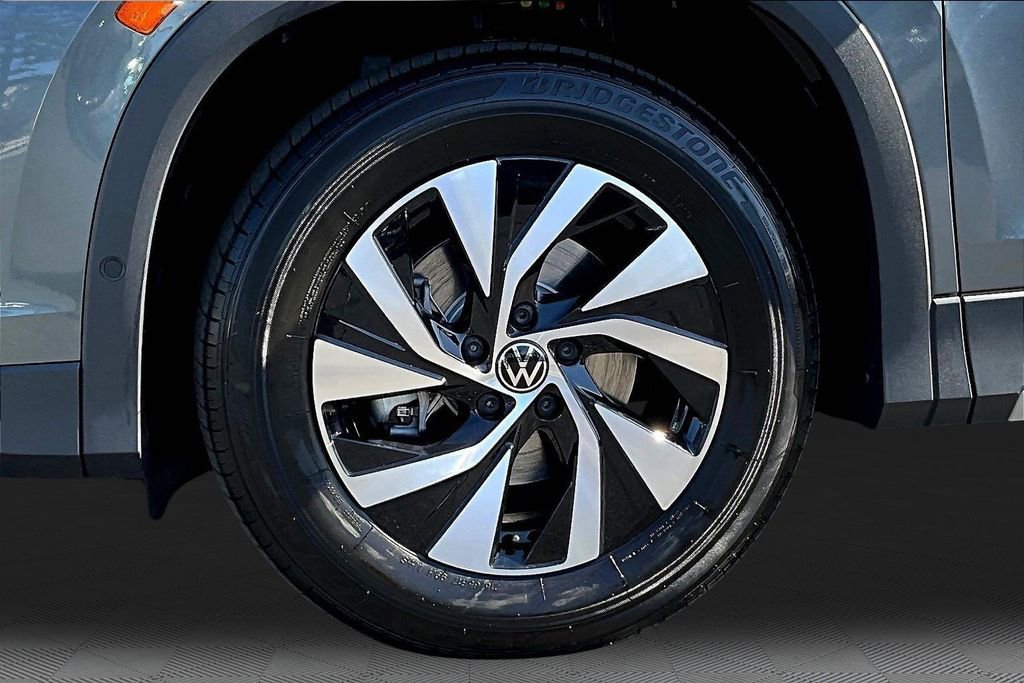 New 2026 Volkswagen Tiguan S image 31