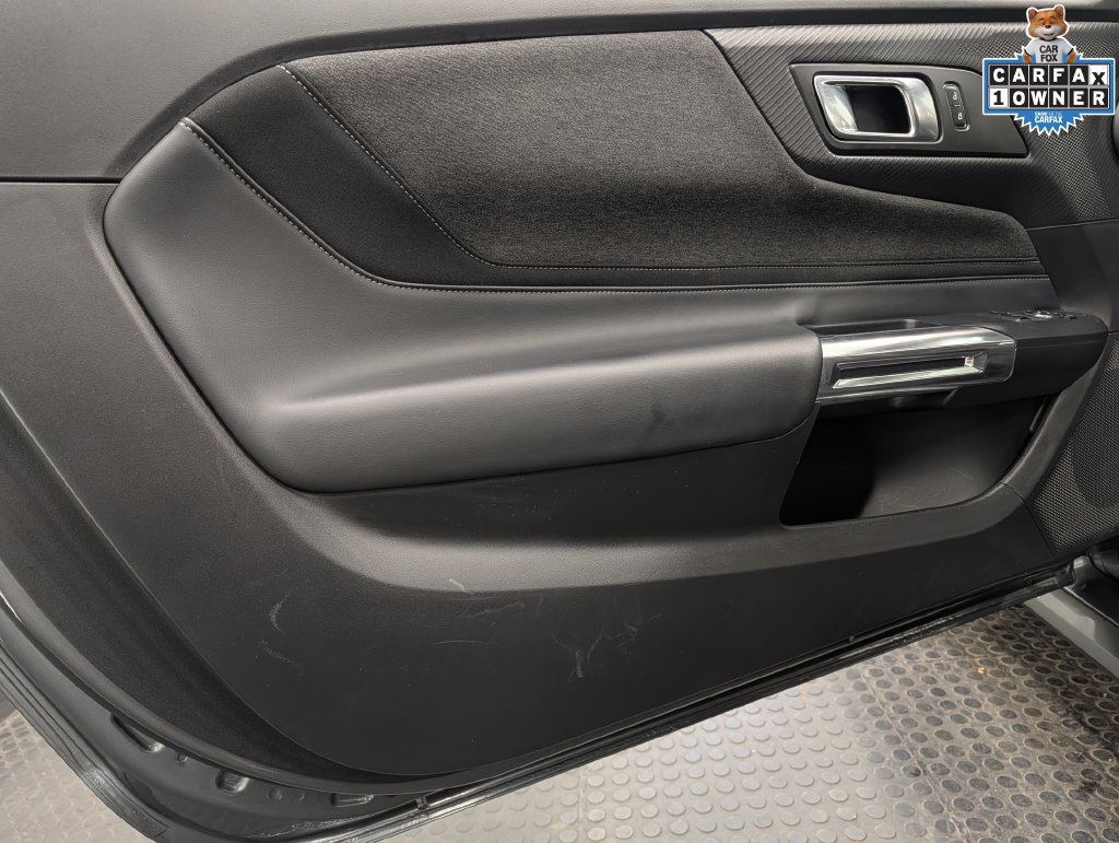 Used 2025 Ford Mustang Coupe RWD image 9