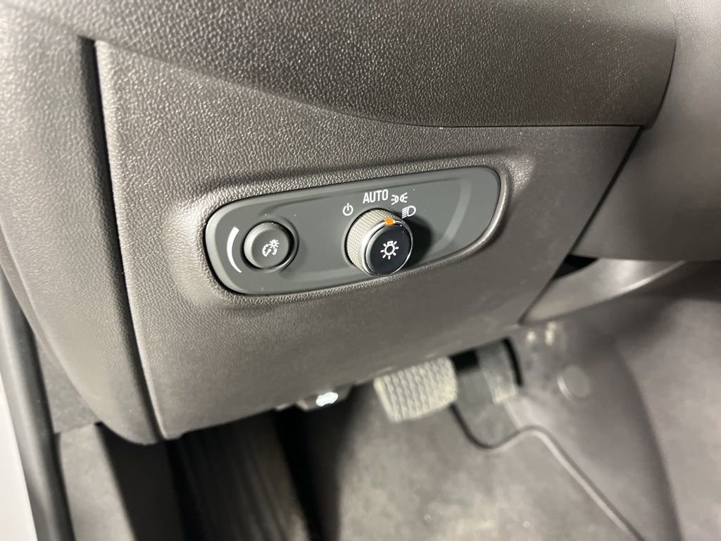 Certified 2024 Chevrolet Equinox LT FWD image 27