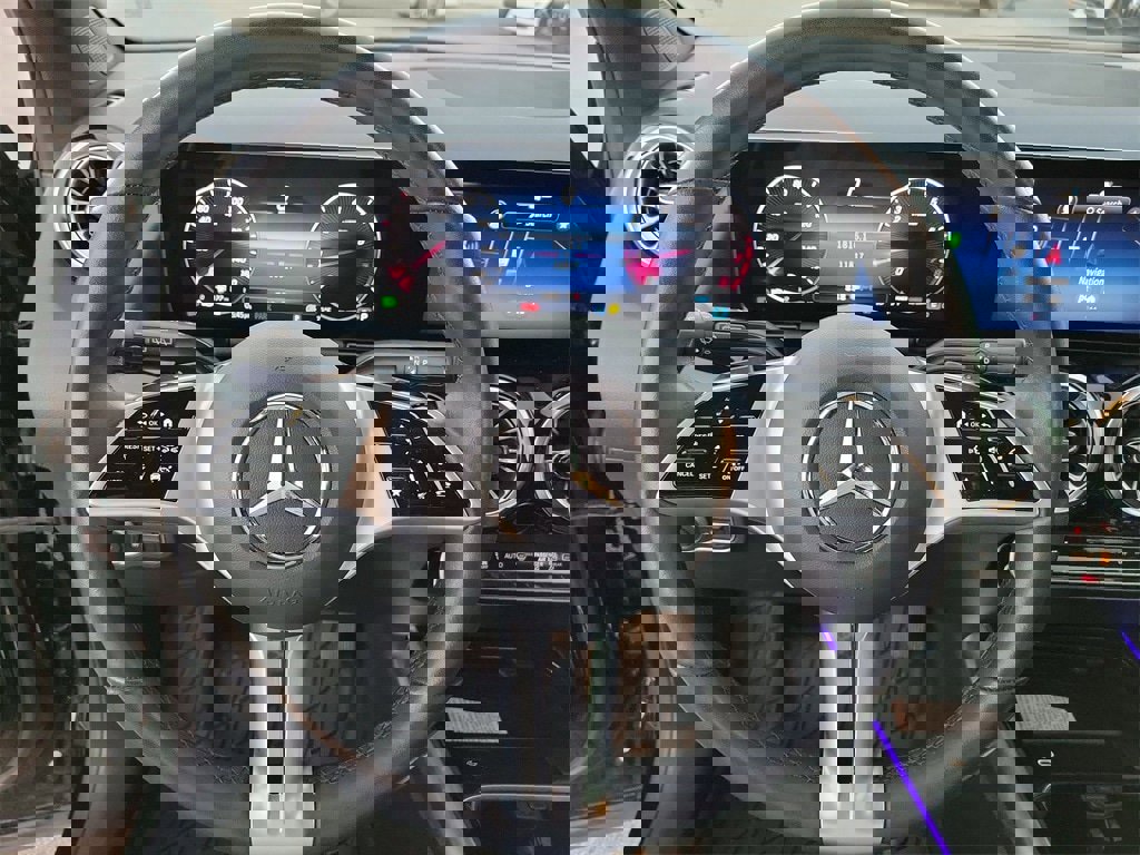 Used 2024 Mercedes-Benz GLA 250 image 21