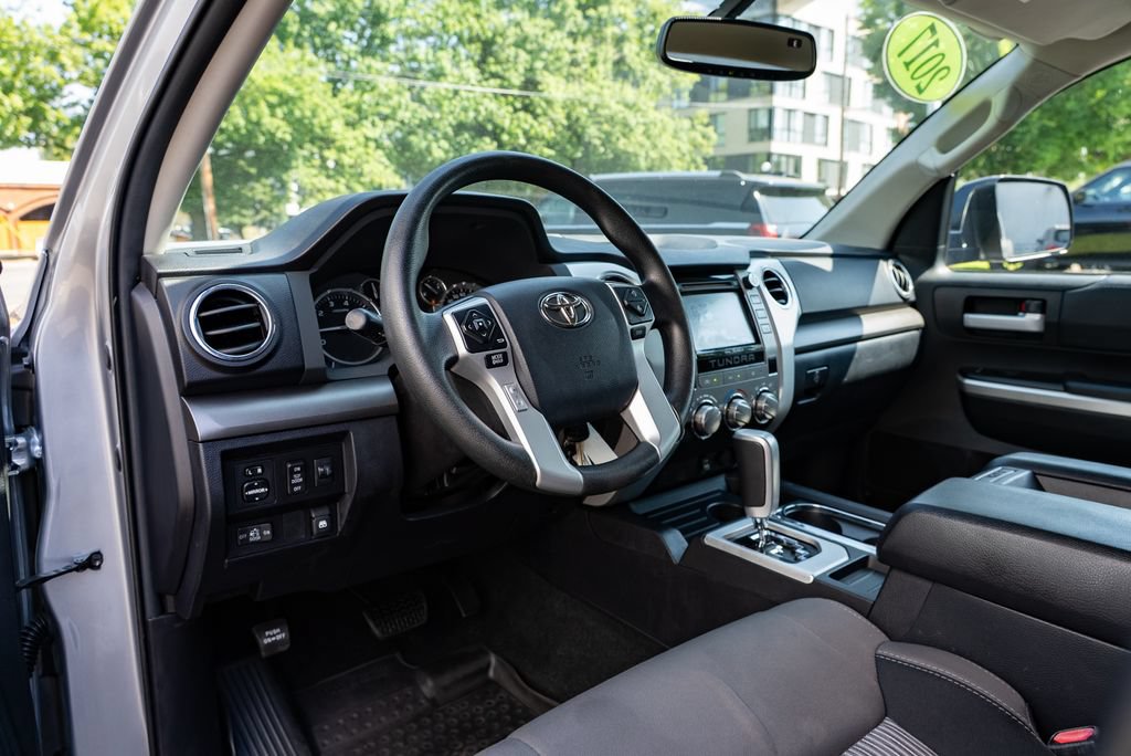 Used 2017 Toyota Tundra SR5 w/ TRD Off Road Package AWD/4WD image 23