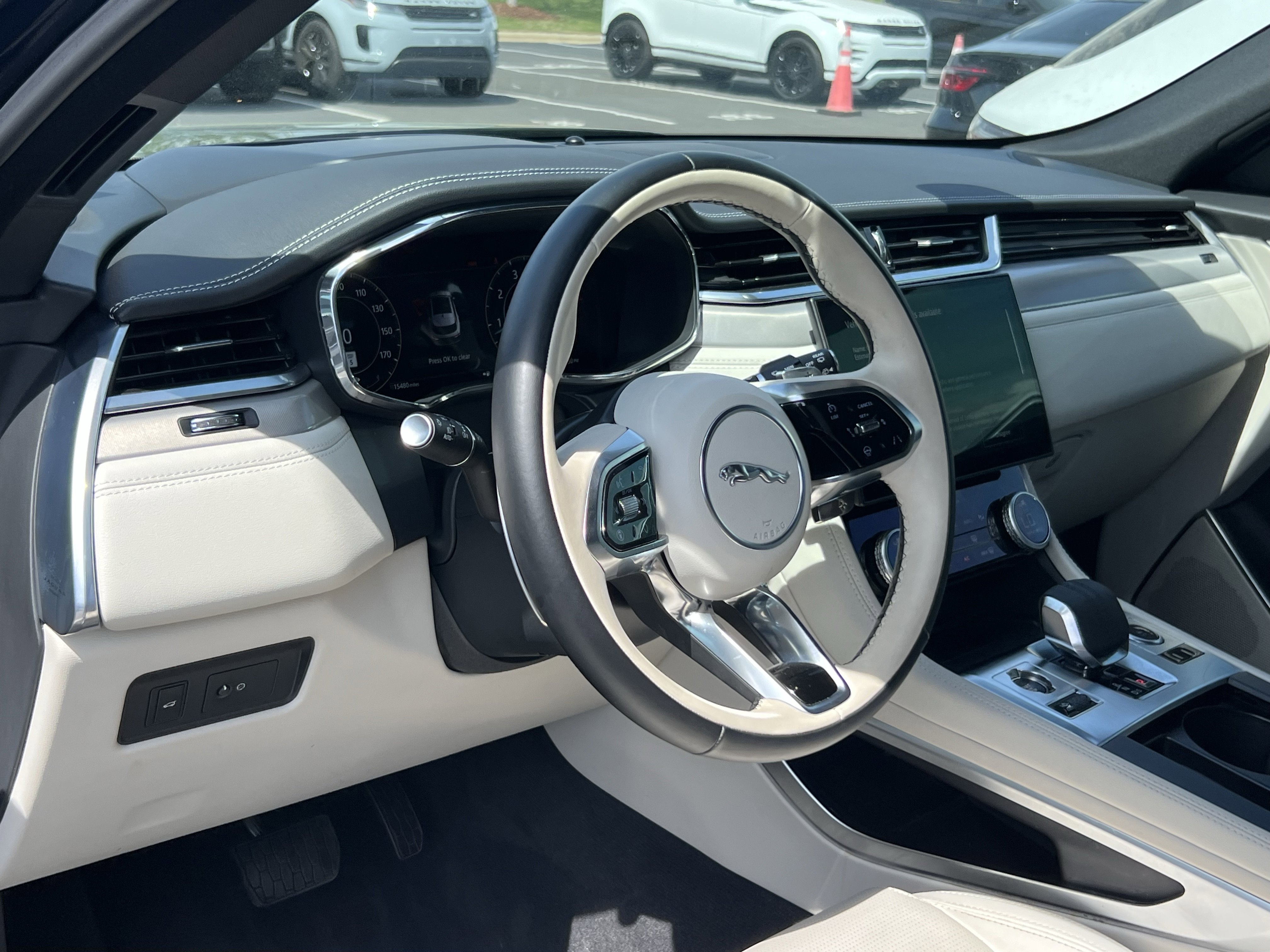 Certified 2026 Jaguar F-PACE R-Dynamic S AWD/4WD image 18