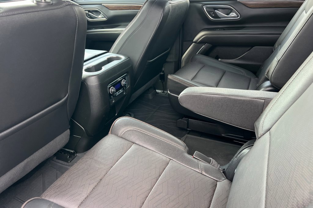 Used 2023 Chevrolet Tahoe High Country w/ Premium Package 2 image 9