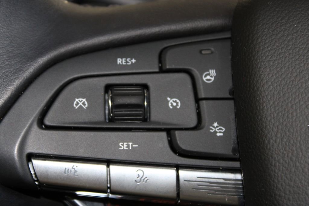 Used 2023 Cadillac Escalade Premium Luxury w/ LPO, Illumination Package RWD image 46