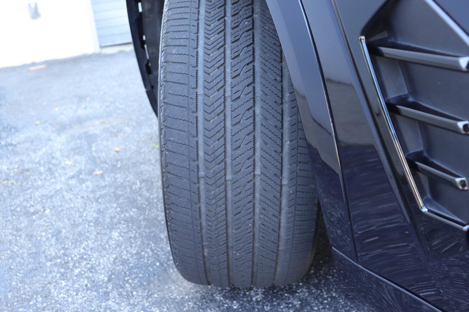 Used 2024 BMW X5 sDrive40i w/ M Sport Package image 41