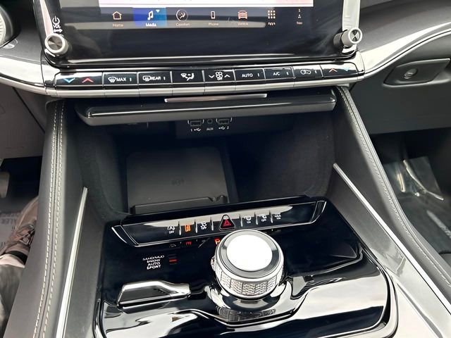 New 2024 Jeep Wagoneer 4WD w/ Premium Group I image 17