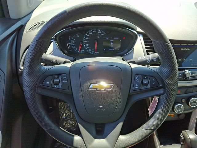 Used 2019 Chevrolet Trax LS w/ Tint and Cruise Package AWD/4WD image 19