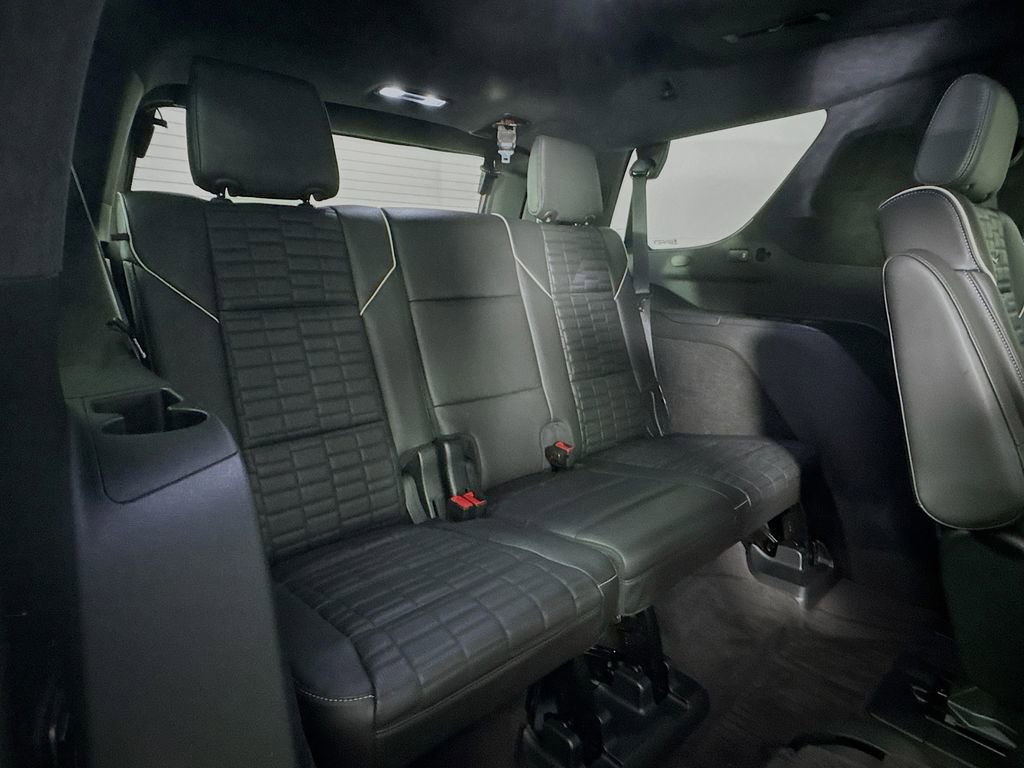 Used 2023 Cadillac Escalade Sport Platinum w/ LPO, ONYX Package image 37