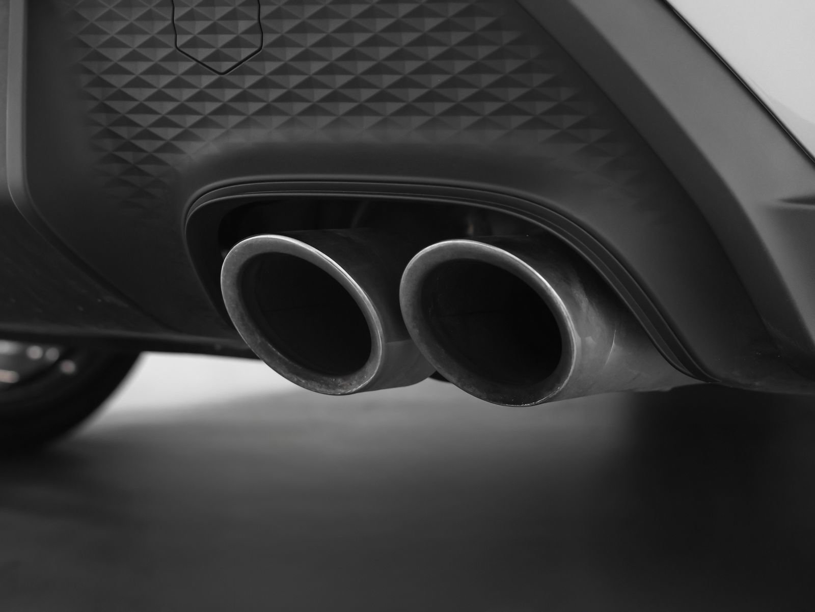 Certified 2026 Porsche Macan image 17