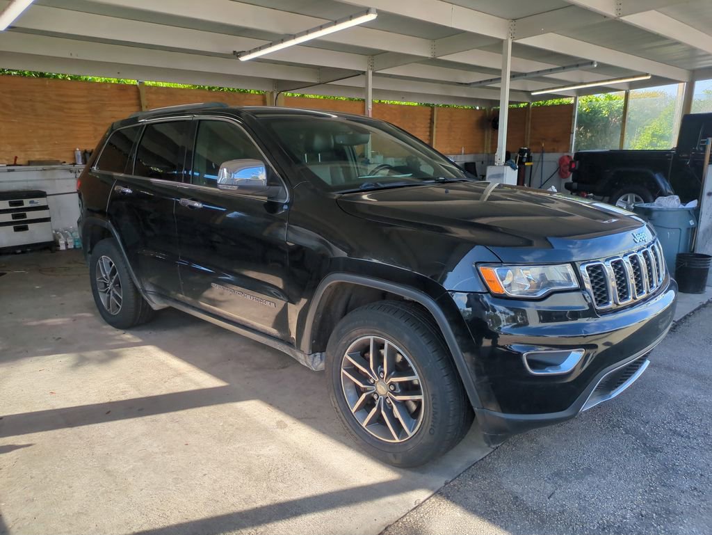 Used 2018 Jeep Grand Cherokee Limited w/ Trailer Tow Group IV image 2