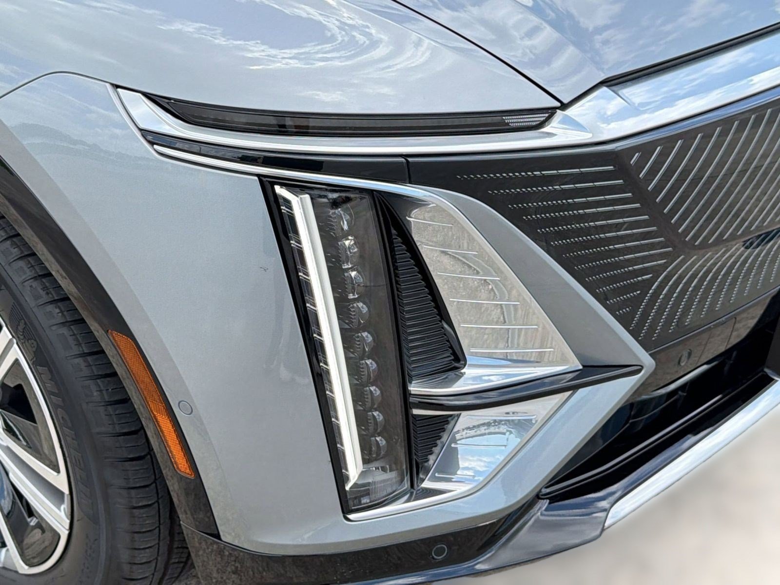 New 2025 Cadillac Lyriq Luxury RWD image 10