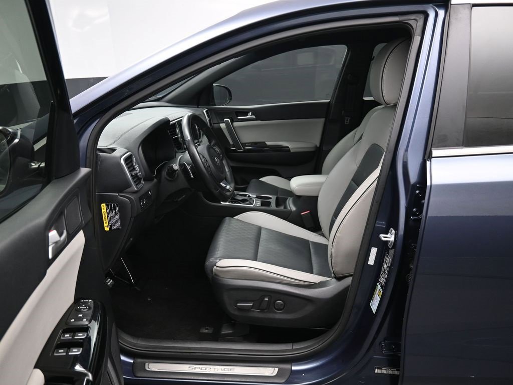 Used 2019 Kia Sportage EX w/ EX Sport Appearance Package image 9
