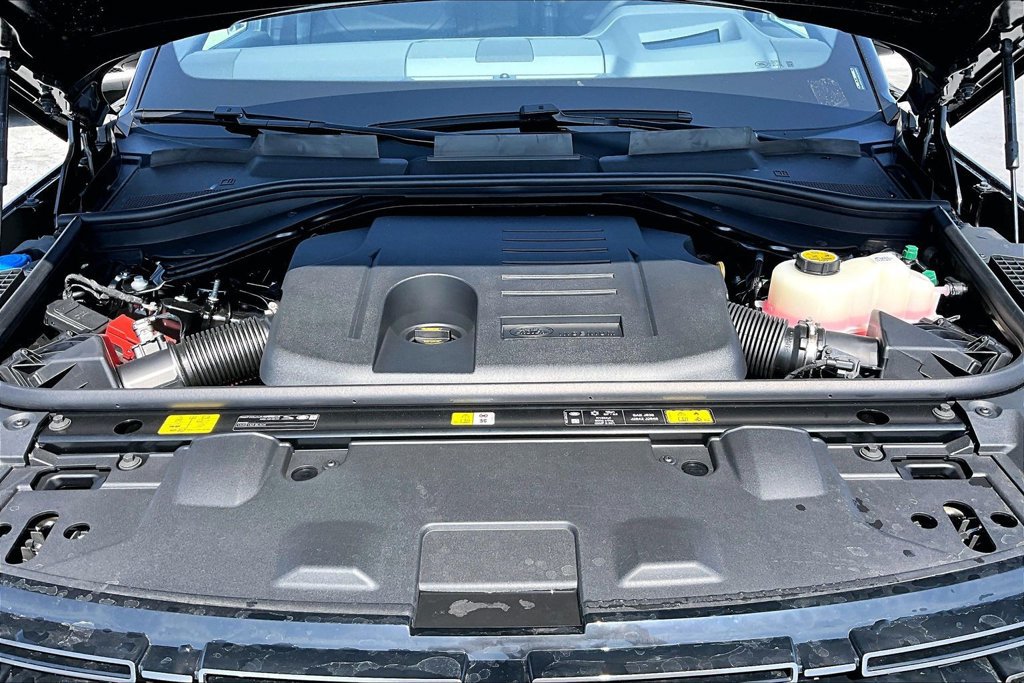 New 2026 Land Rover Range Rover SE AWD/4WD image 12