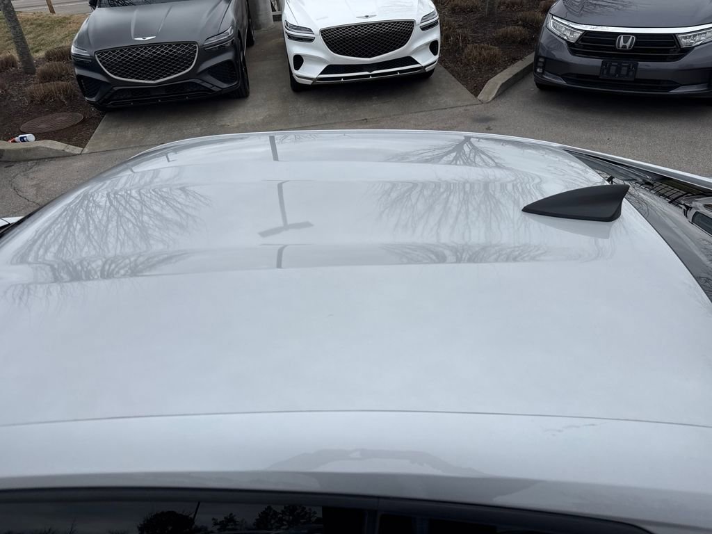 Used 2018 Chevrolet Camaro LT image 41